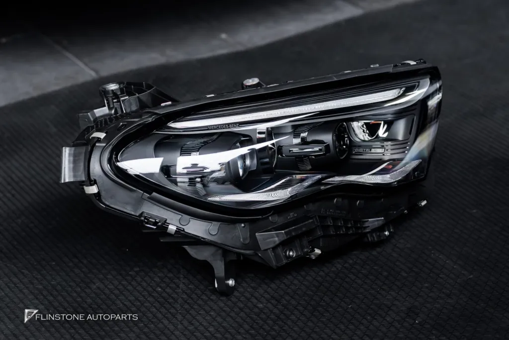 Mercedes Benz W214 ไฟหน้า Digital แท้