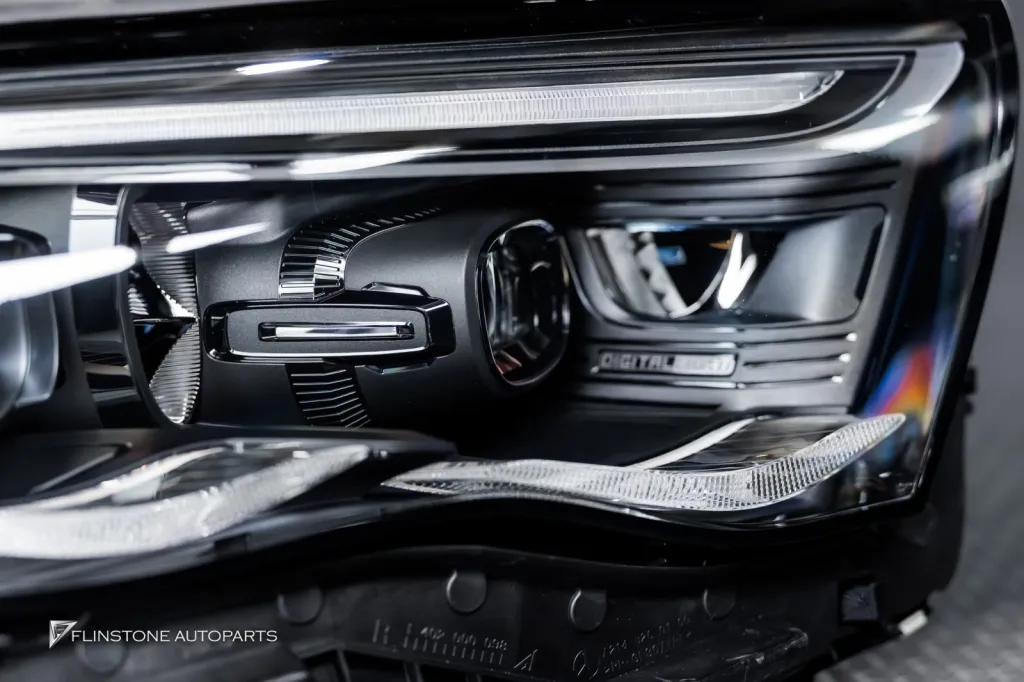 Mercedes Benz W214 ไฟหน้า Digital แท้