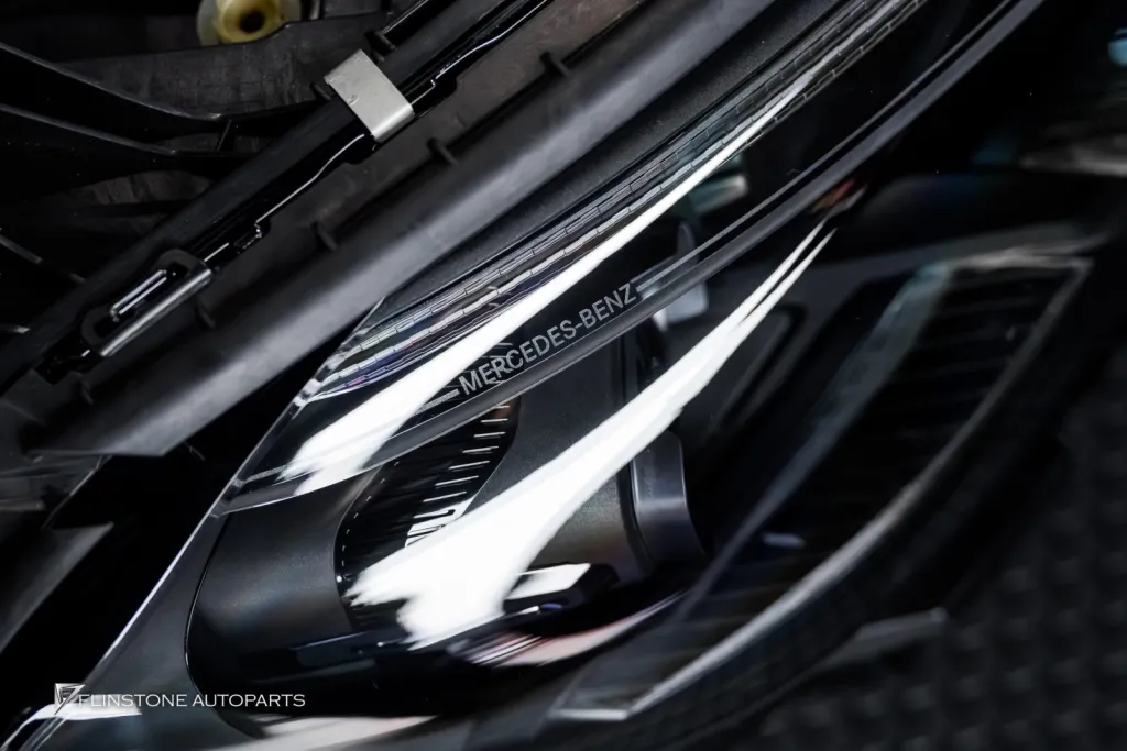 Mercedes Benz W214 ไฟหน้า Digital แท้