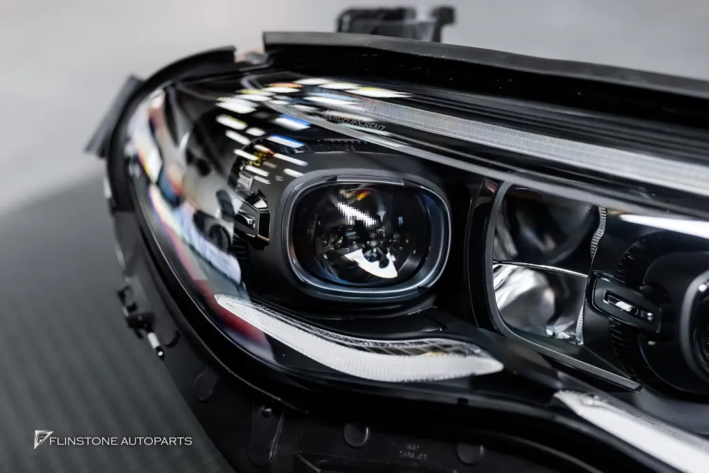 Mercedes Benz W214 ไฟหน้า Digital แท้