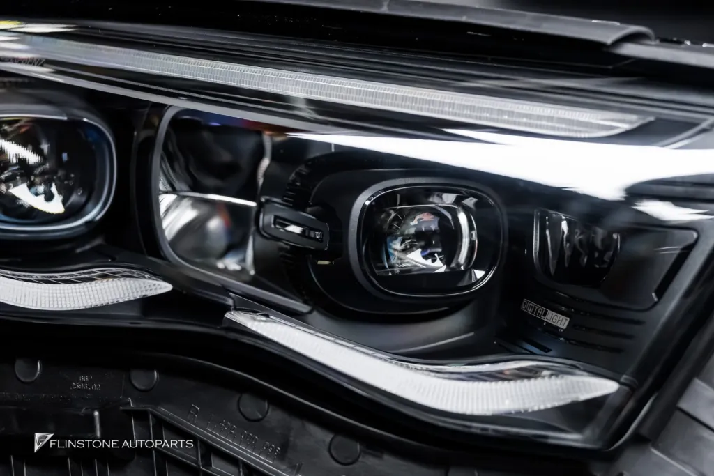 Mercedes Benz W214 ไฟหน้า Digital แท้