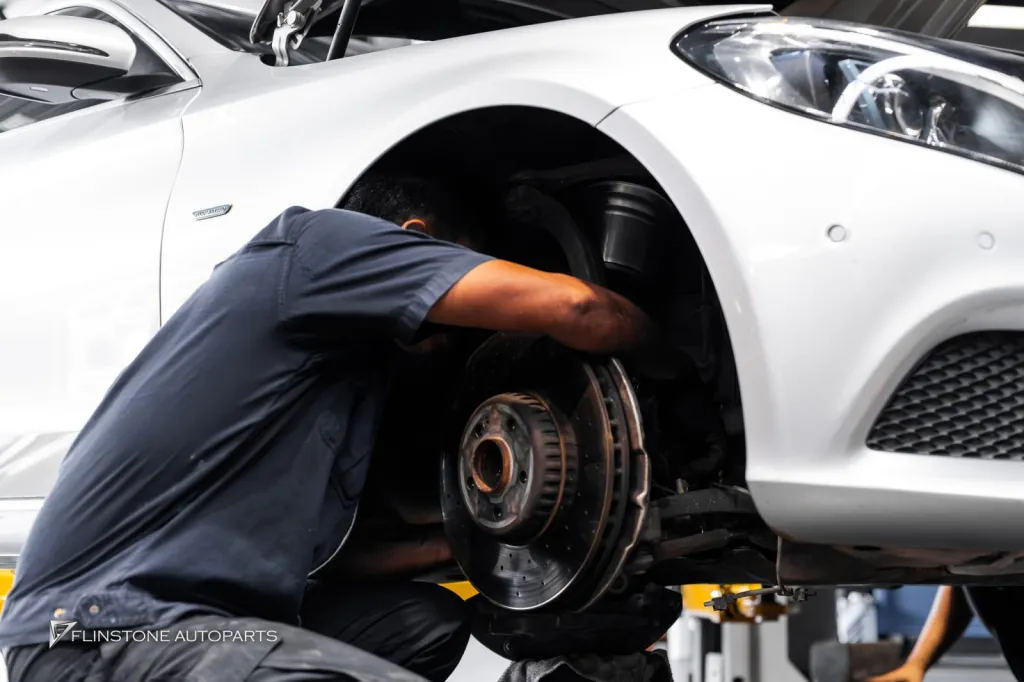 Mercedes Benz C-class โช้คถุงลมหน้า