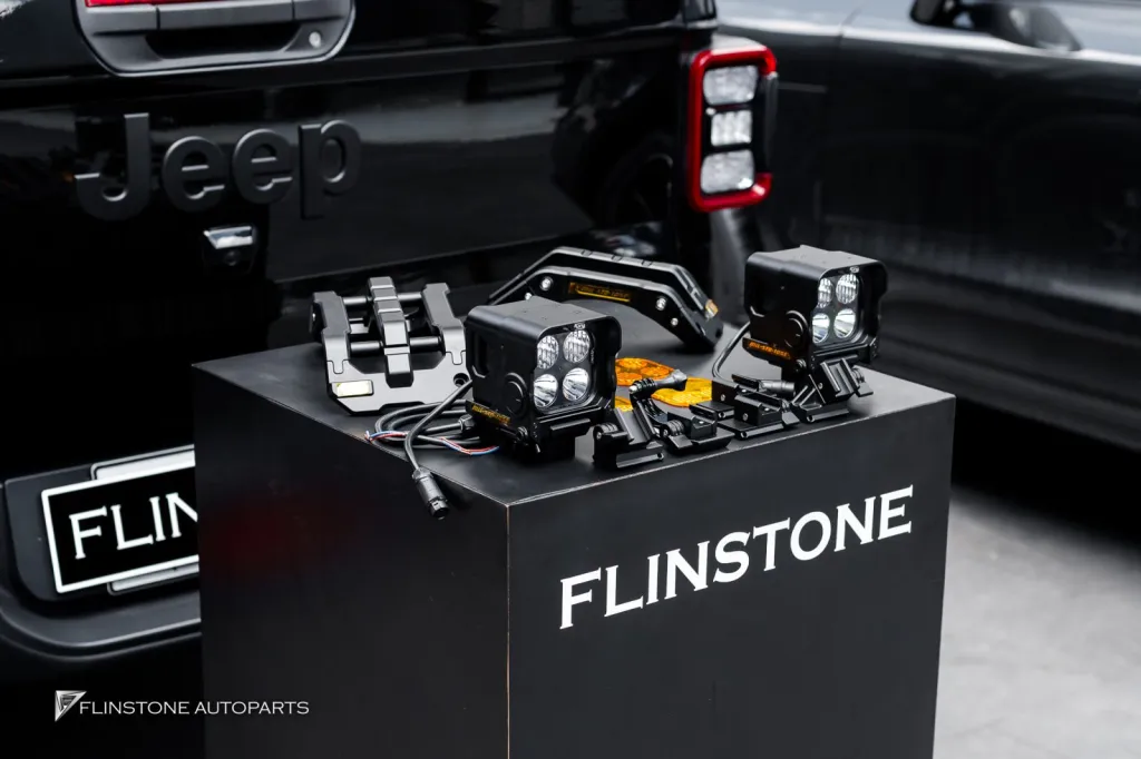Jeep Rubicon ไฟสปอร์ตไลท์