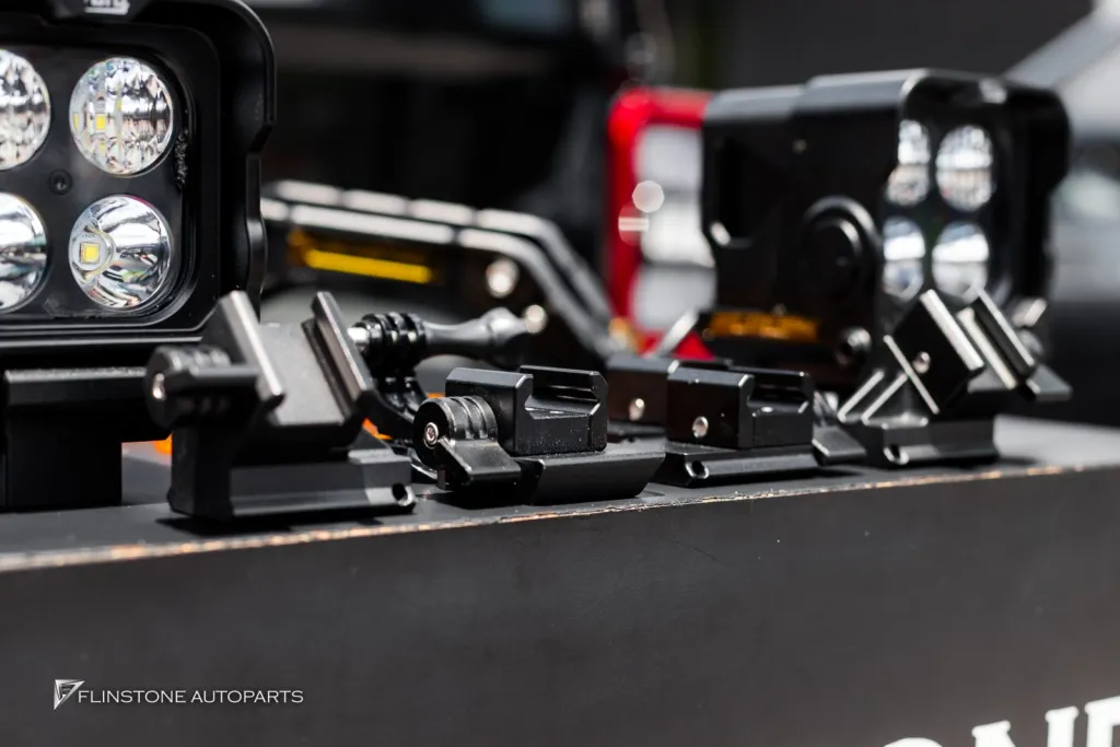 Jeep Rubicon ไฟสปอร์ตไลท์
