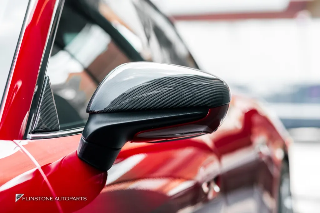 Porsche Taycan กระจก
