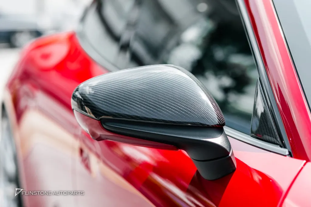 Porsche Taycan กระจก