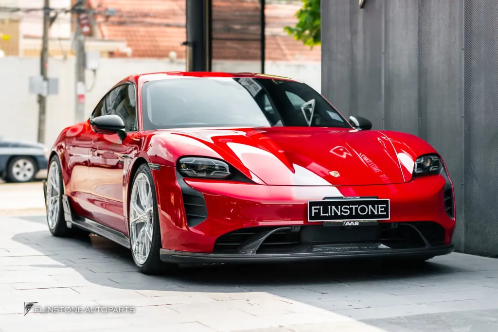 Porsche Taycan กระจก