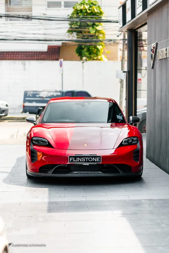 Porsche Taycan กระจก