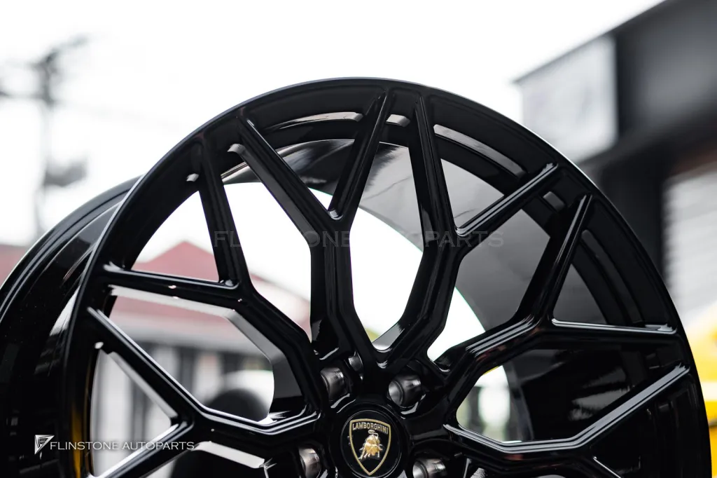 Lamborghini Urus ล้อ Usus