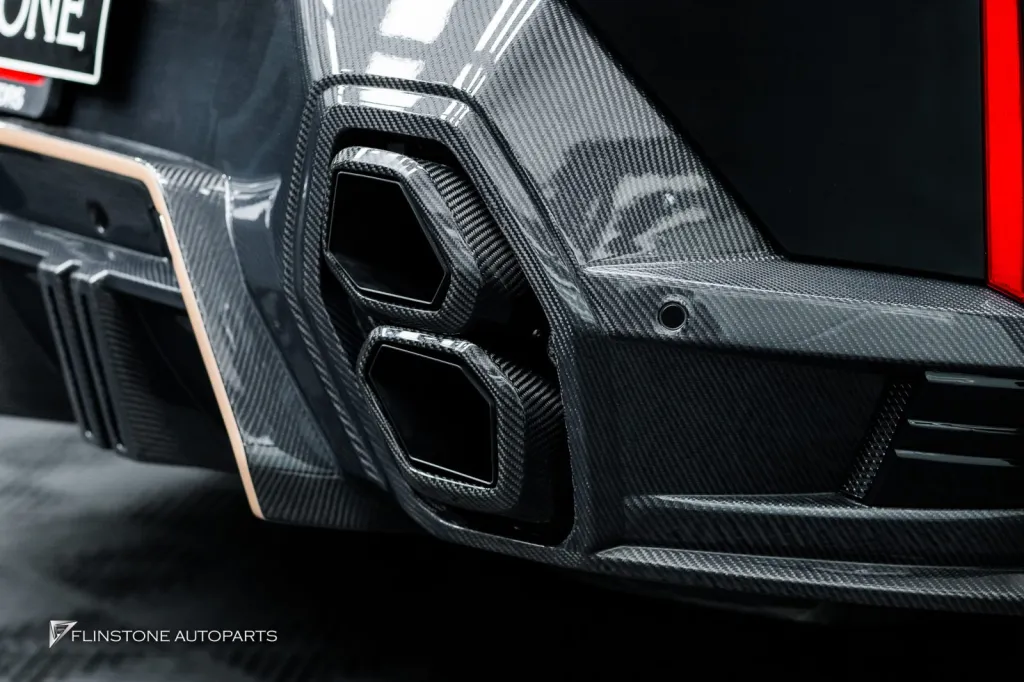 BMW XM พาร์ทคาร์บอนรอบคัน Larte Design