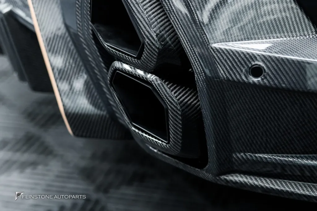 BMW XM พาร์ทคาร์บอนรอบคัน Larte Design