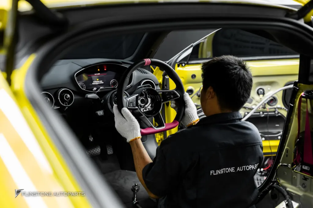 Audi TT ภายในชมพู