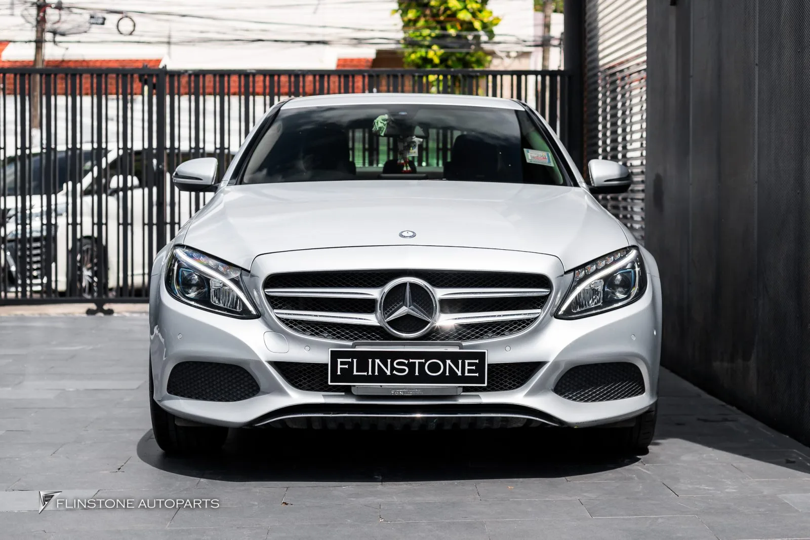 Mercedes Benz C-class โช้คถุงลมหน้า
