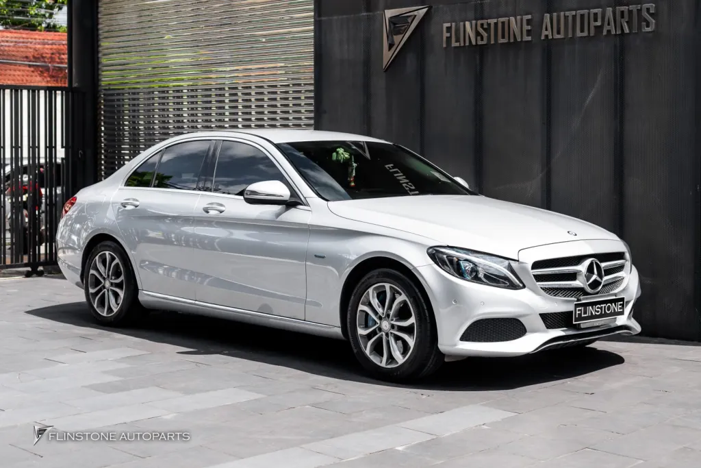 Mercedes Benz C-class โช้คถุงลมหน้า