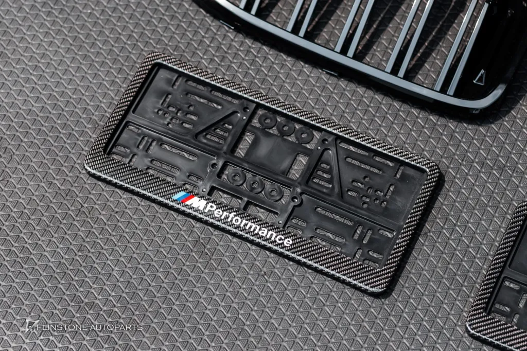 BMW G30 กรอบป้าย