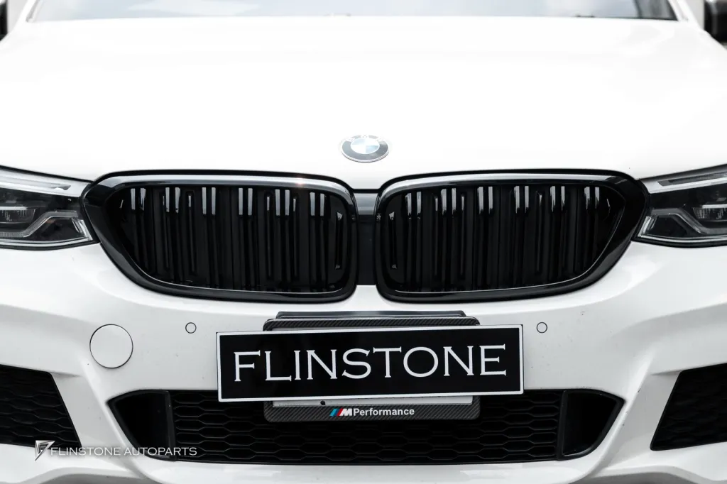 BMW G30 กรอบป้าย