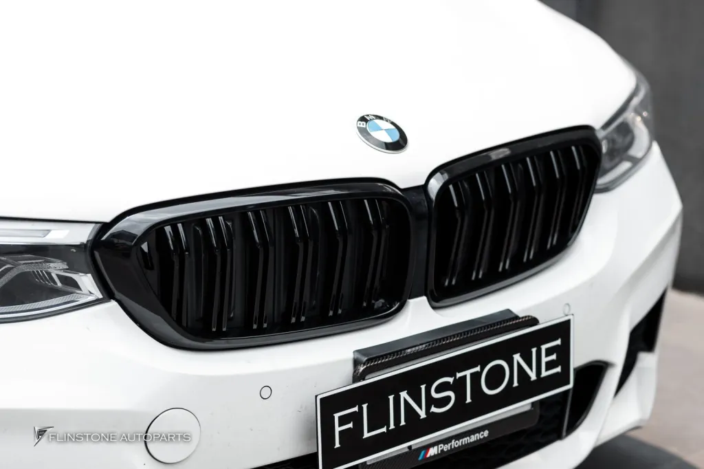 BMW G30 กรอบป้าย