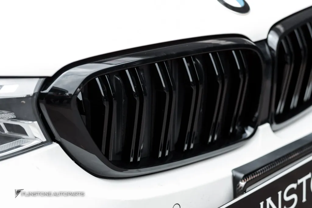 BMW G30 กรอบป้าย