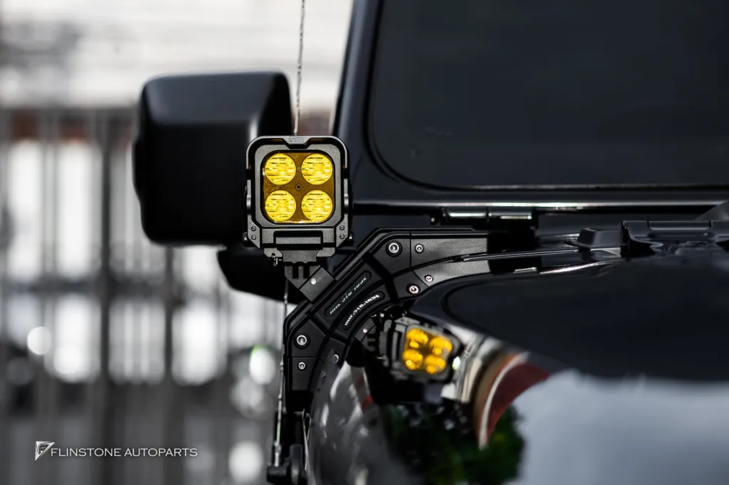 Jeep Rubicon ไฟสปอร์ตไลท์