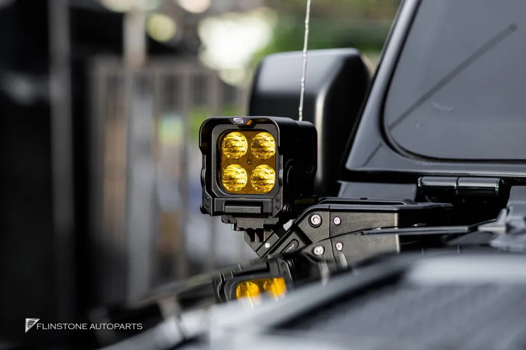 Jeep Rubicon ไฟสปอร์ตไลท์