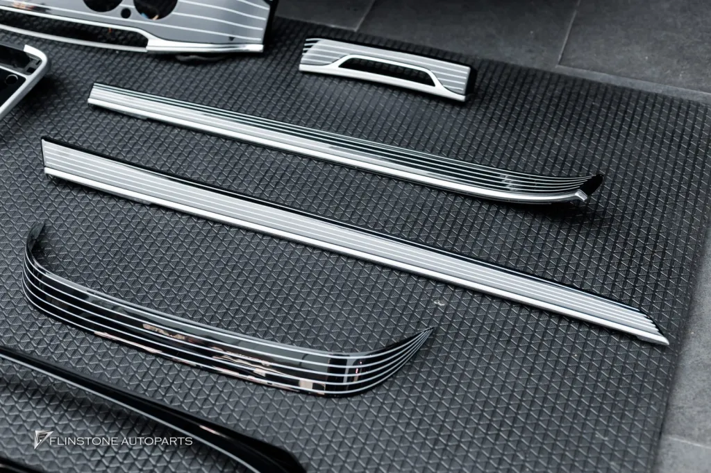 Mercedes Benz W222 พาร์ทภายใน Maybach