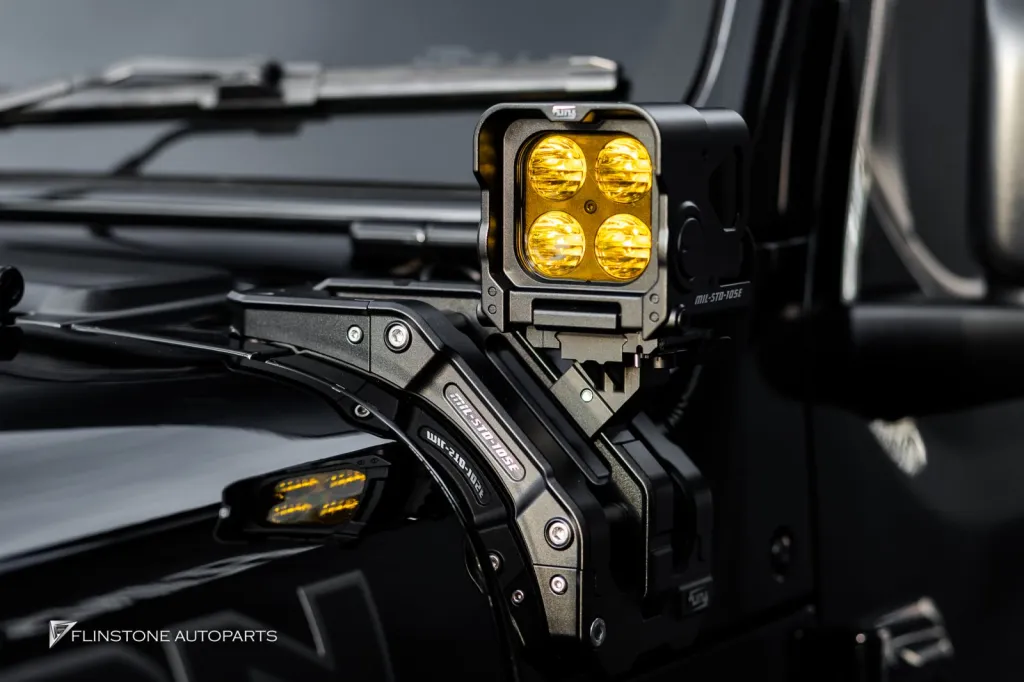 Jeep Rubicon ไฟสปอร์ตไลท์