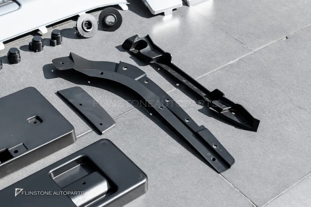 Mercedes Benz Gclass Full Body Kit 2024 Side Steps Keyless Wheels Exhaust Tips