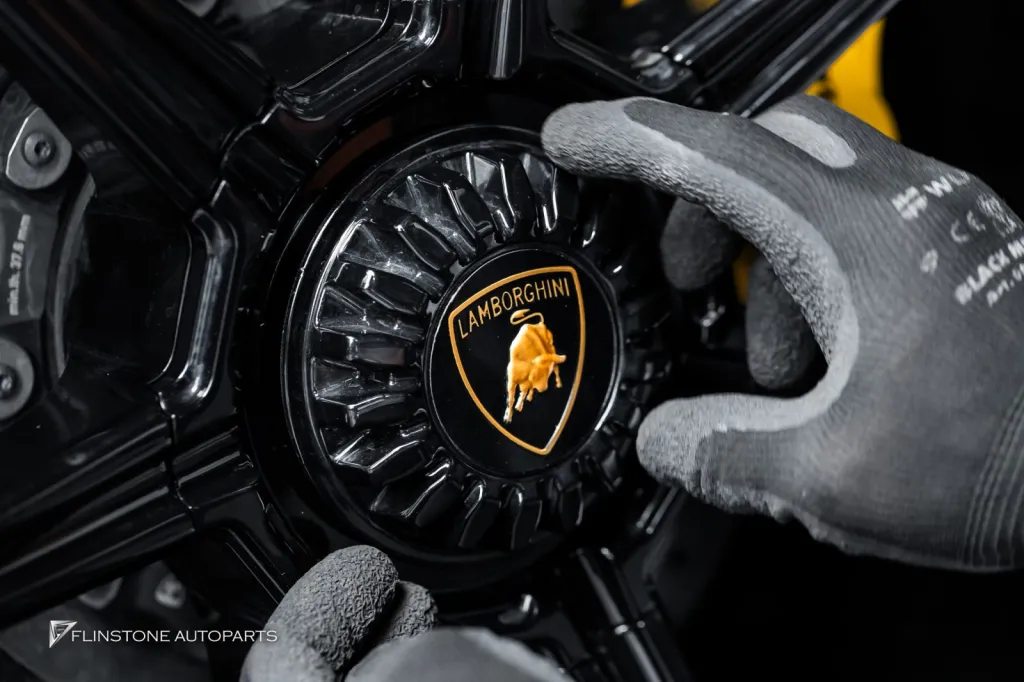 Lamborghini Aventador ฝาล้อ