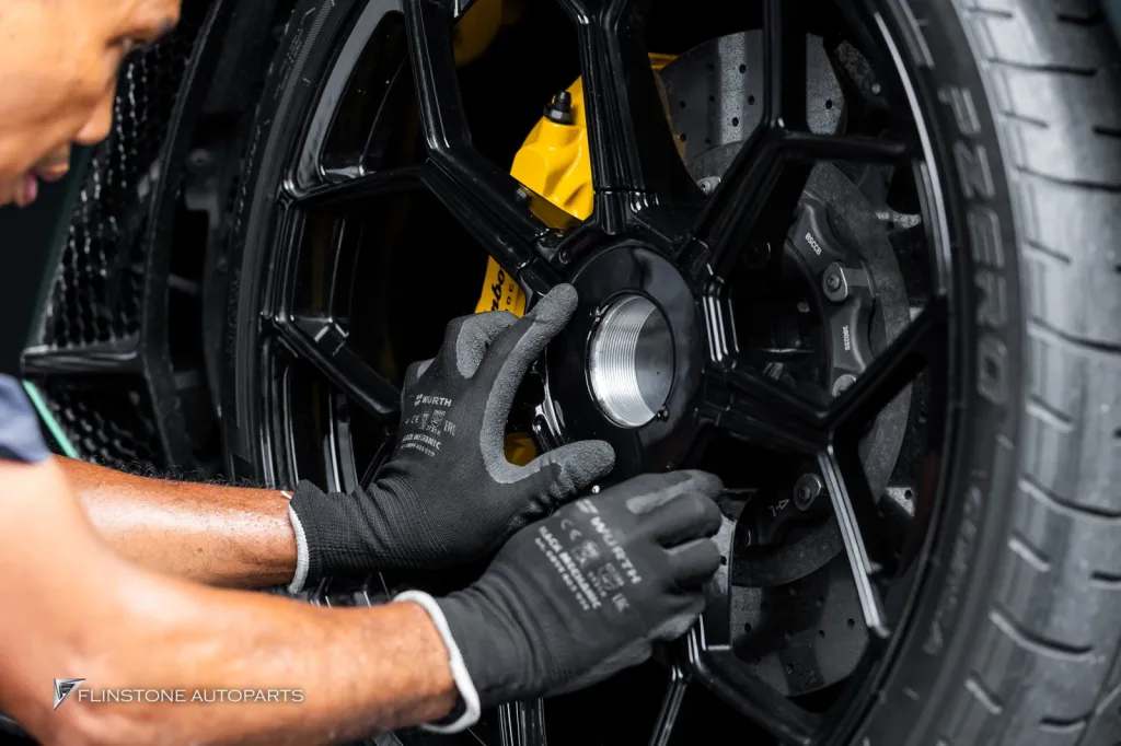 Lamborghini Aventador ฝาล้อ