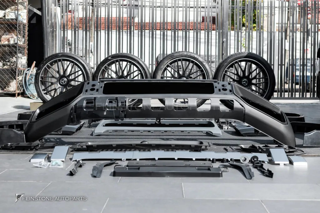 Mercedes Benz Gclass Full Body Kit 2024 Side Steps Keyless Wheels Exhaust Tips