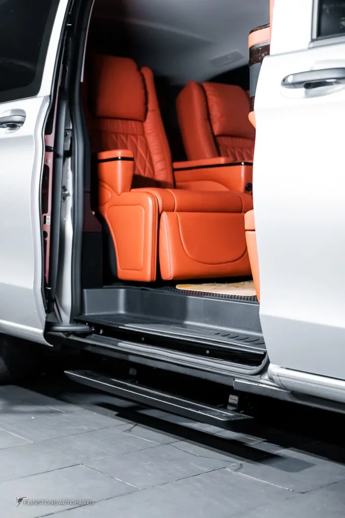 Mercedes Benz Vito บันไดไฟฟ้า