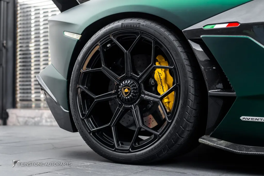 Lamborghini Aventador ฝาล้อ