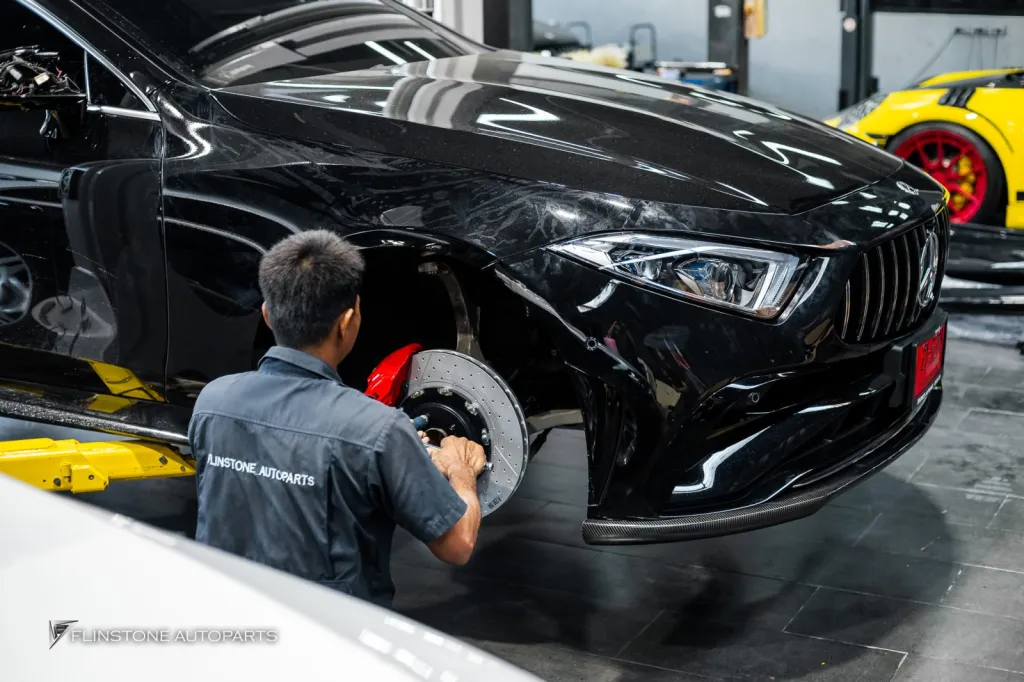 Mercedes Benz Cls พาร์ทคาร์บอนรอบคัน เบรค ปลายท่อ กระจัง