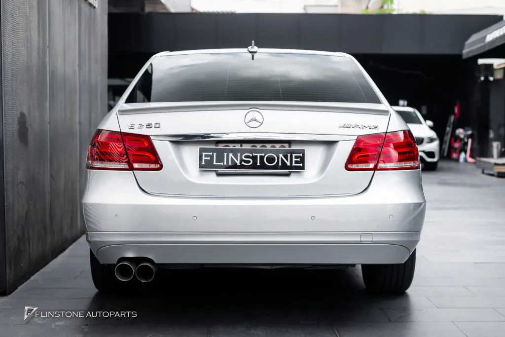 Mercedes Benz ไฟท้าย