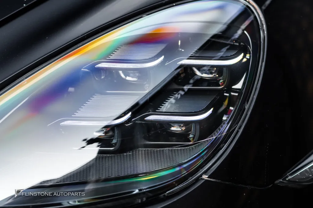 Porsche Cayenne ไฟหน้า