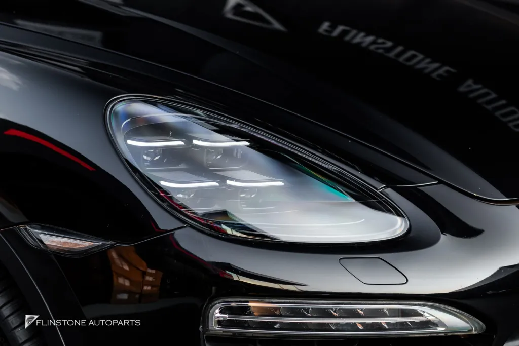 Porsche Cayenne ไฟหน้า