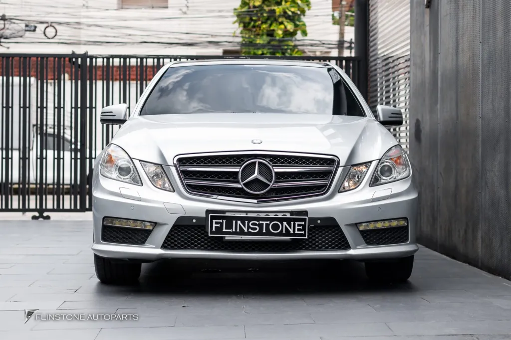 Mercedes Benz ไฟท้าย