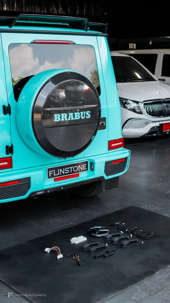Mercedes Benz Gclass Tiffany blue Keyless