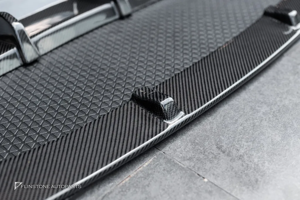 BMW 118i Full Carbon Body Parts