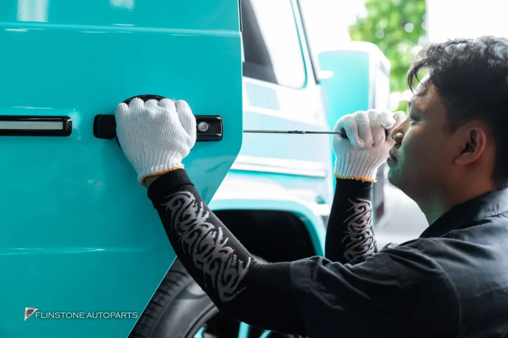 Mercedes Benz Gclass Tiffany blue Keyless