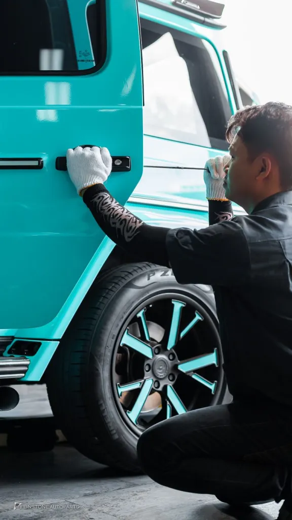 Mercedes Benz Gclass Tiffany blue Keyless