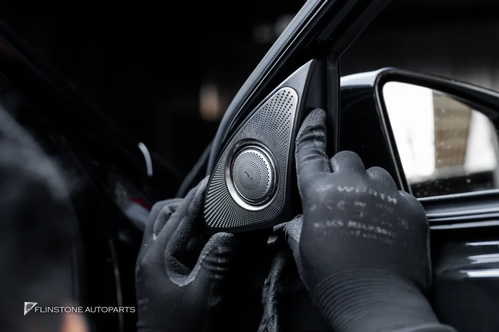 Mercedes Benz Glc ไฟช่องแอร์ Twister