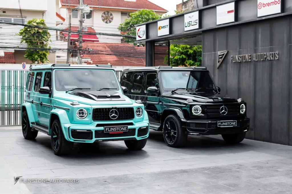 Mercedes Benz Gclass Duo Hold em