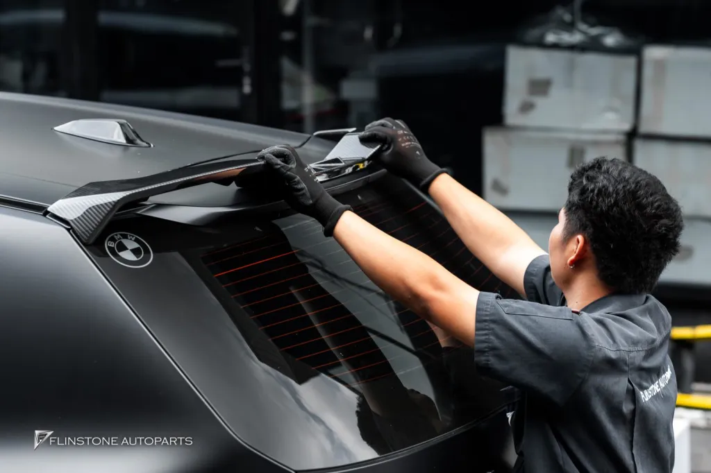 BMW XM สปอยเลอร์ Usus