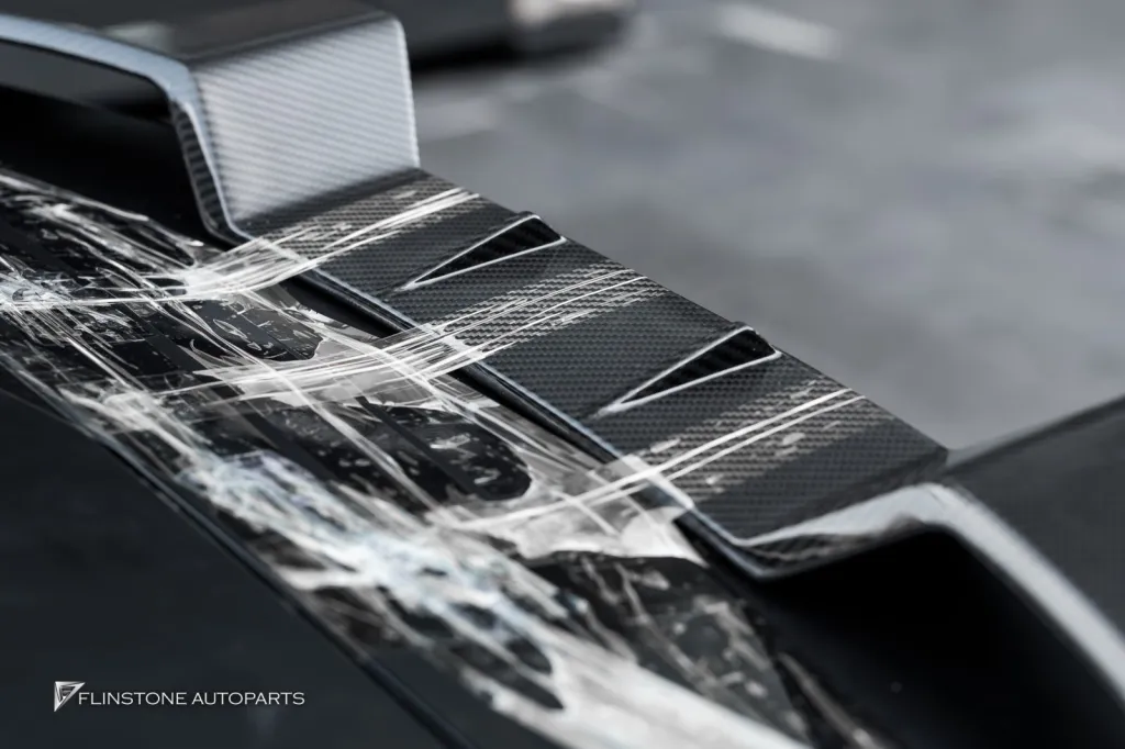 BMW XM สปอยเลอร์ Usus
