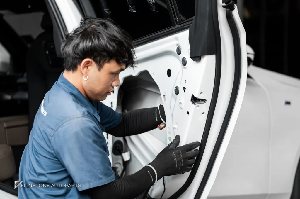 BMW i5 G60 Soft-Close Doors