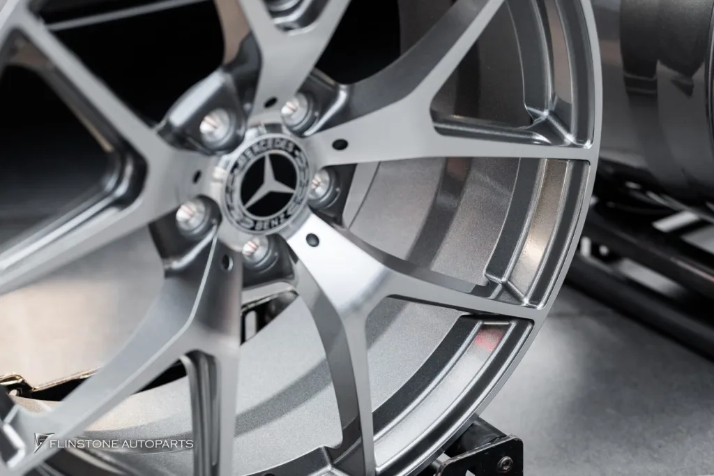 Mercedes Benz W214 ล้อ Usus
