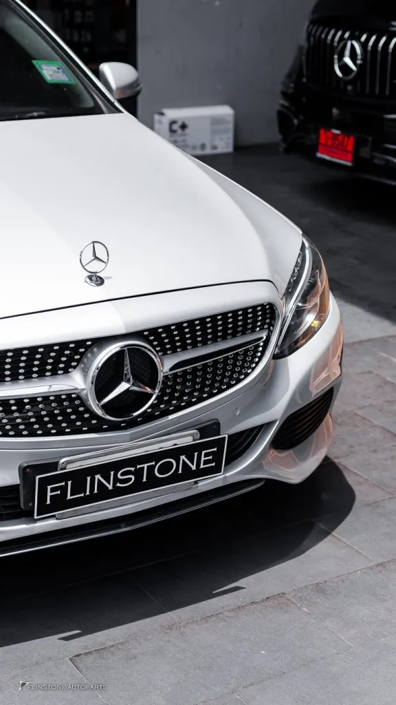 Mercedes Benz W205 Grille star