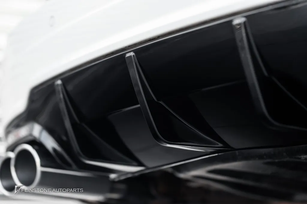Mercedes Benz W204 Diffuser Exhaust Tips