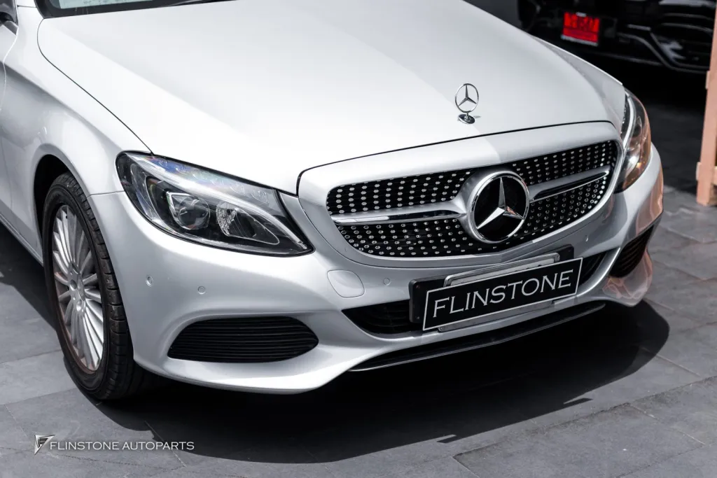 Mercedes Benz W205 Grille star